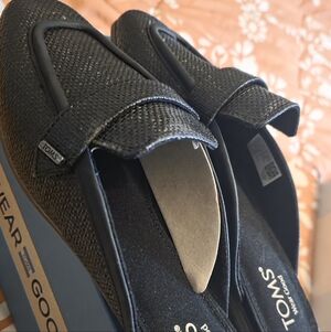 TOMS Black Raffia Lynette Mules